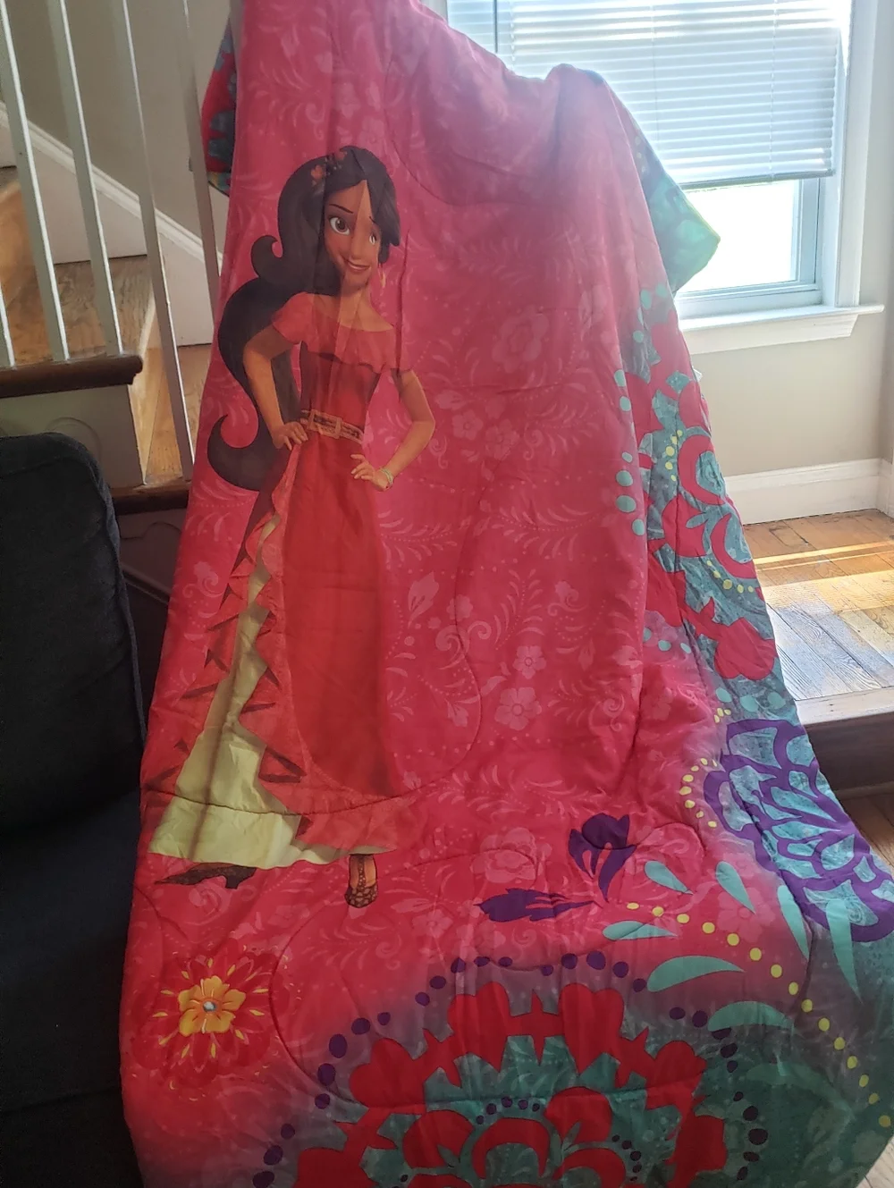 Disney Elena of Avalor Hot Pink and Turquoise Floral Throw